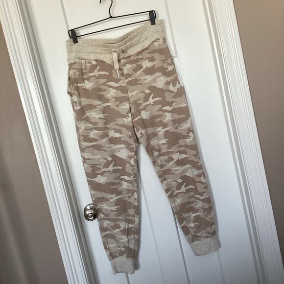 Athleta Balance Printed Jogger Pants Oatmeal Heather Camo Print Ankle Size Large - Picture 2 of 12